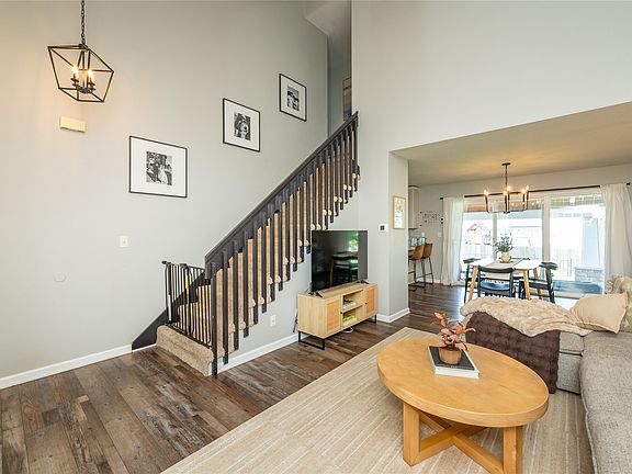 4th image of 1113 SE 6th St