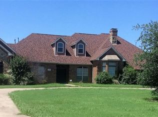 1129 Oak Bend Dr, Kaufman, TX 75142