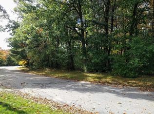 7 Pettingell Rd, Andover, MA 01810