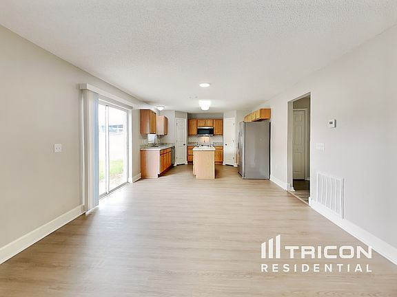 5th image of 1083 Ronlin St