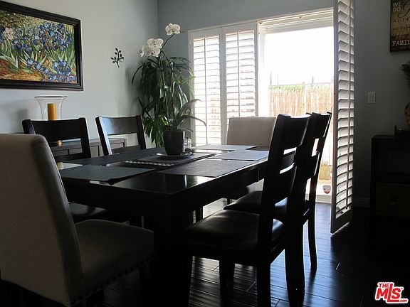 3rd image of 20300 Vanowen St APT 32