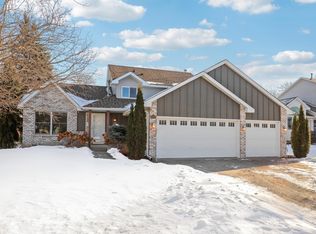 6339 Deerwood Ln, Lino Lakes, MN 55014