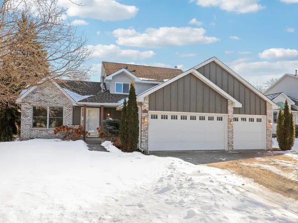 6339 Deerwood Ln, Lino Lakes, MN 55014