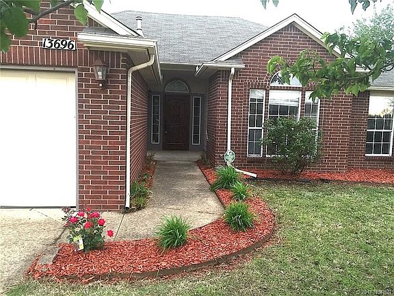 2nd image of 13696 S Poplar Pl E