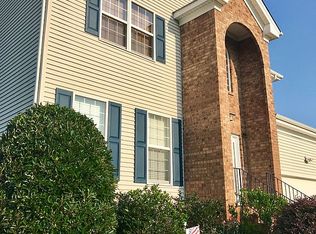 1849 Royale Walk Dr, Virginia Beach, VA 23456