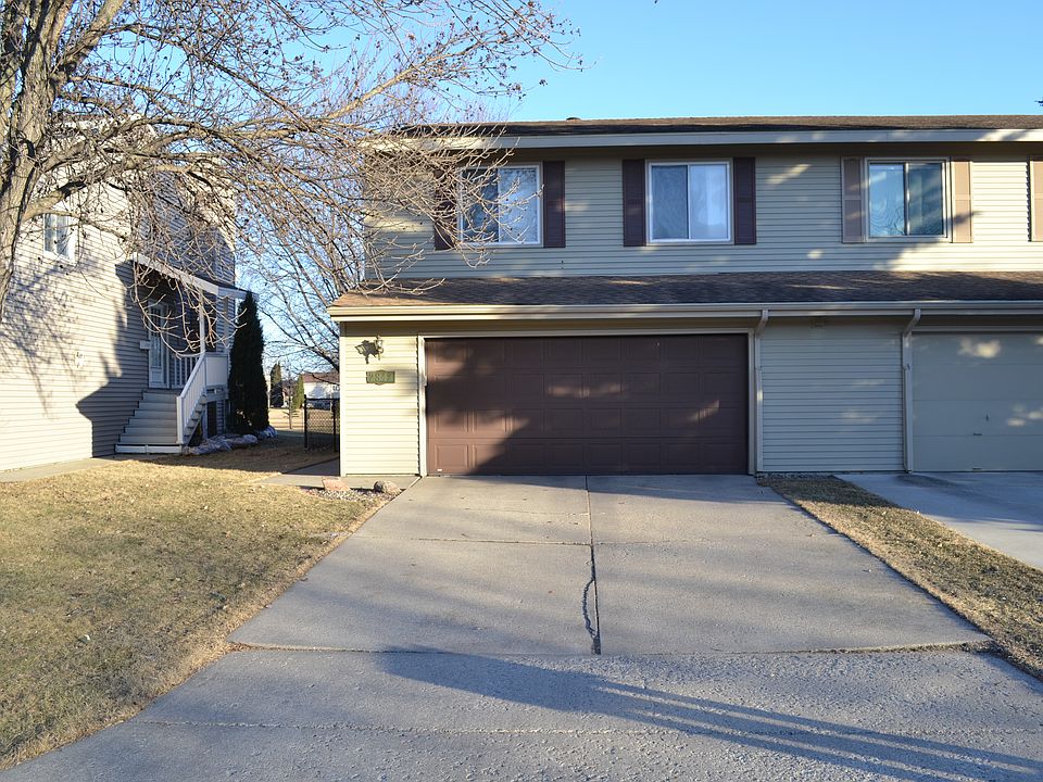 1st image of 2842 26th Street Cir S