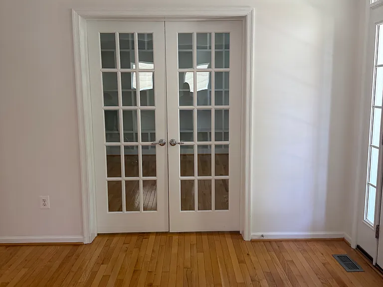 11514 Amherst Ave — Photo 2