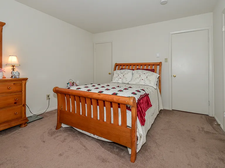 Sanbrook Apartments — Photo 16