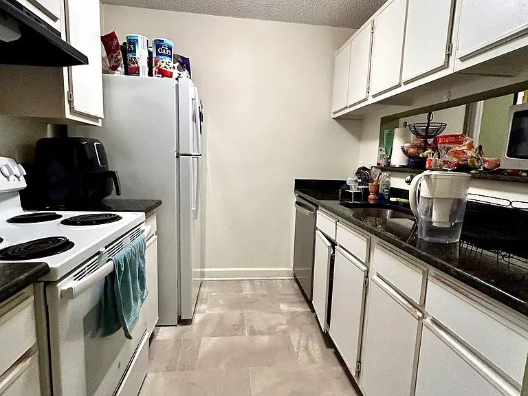 303 Smith Level Rd #F32 — Photo 6