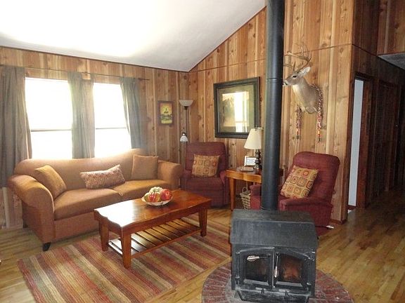 4th image of 603 Sugar Pine Dr