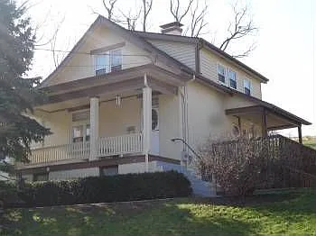 32 W Crescent Ave photo 1