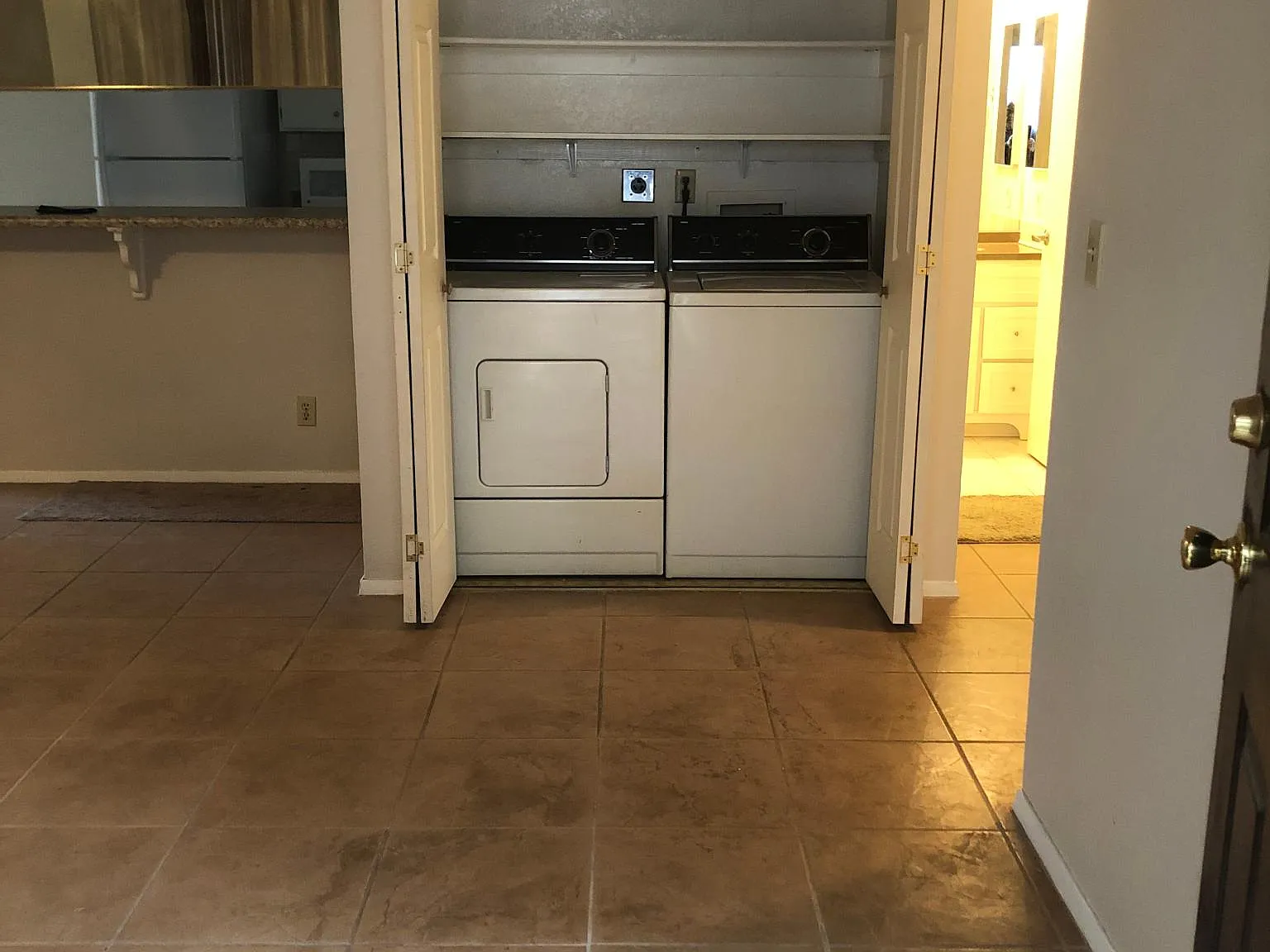 2 bed, 1116 sqft, $1,500 — Photo 2