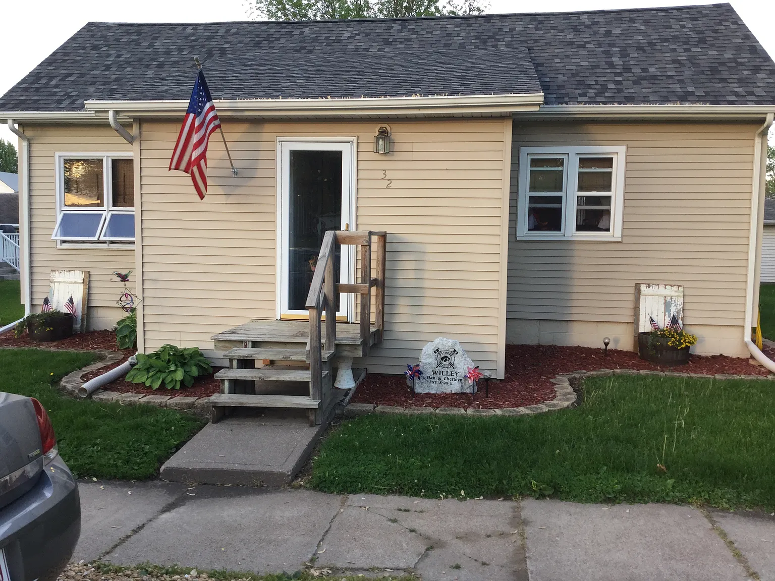 32 S Merrill St photo 1