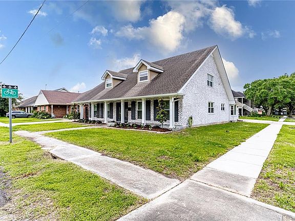 4th image of 1436 Robert E Lee Blvd