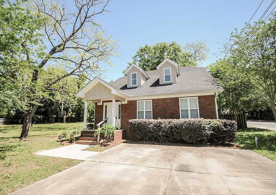 1st image of 2301 Geri Ann Ln