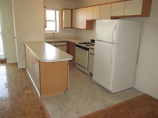 Rented by Luxor Homes & Investment Realty | media 6