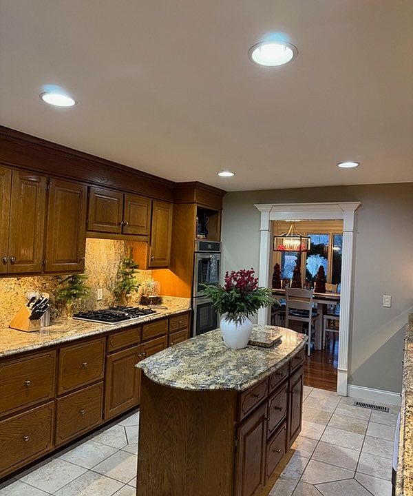 2nd image of 928 Country Club Dr
