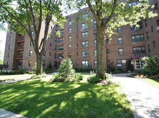 2511 Union St, Flushing, NY 11354