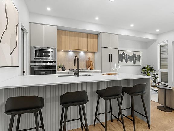 4th image of 2341 Bear Mountain Pkwy #513