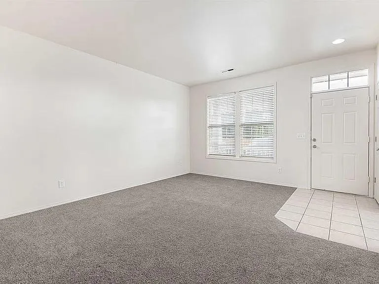 Front room/ living room