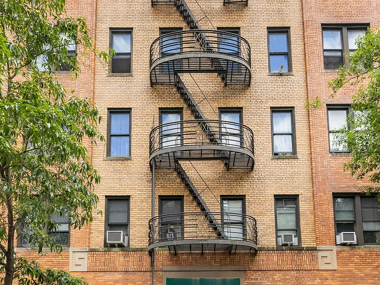 530 E 88th St #1G — Photo 11