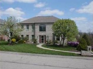 253 Hickory Heights Dr, Bridgeville, PA