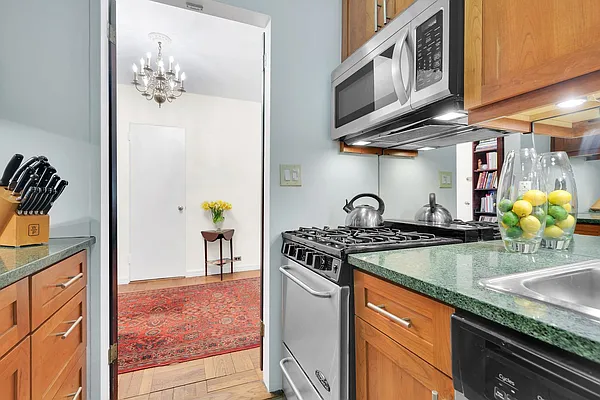 Sold by Compass | media 10
