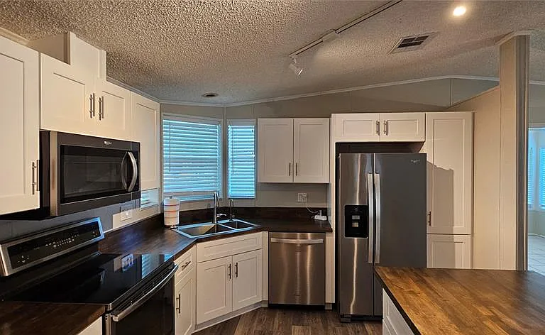 8410 Wagon Wheel Cir — Photo 9
