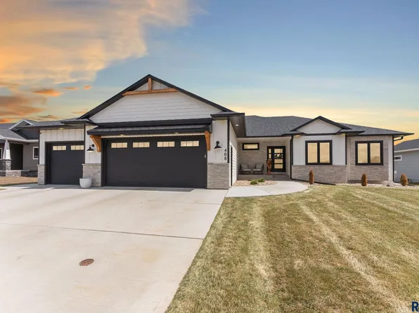 408 Dale Ave, Harrisburg, SD 57032