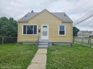 1358 Wilson Ave, Lincoln Park, MI 48146
