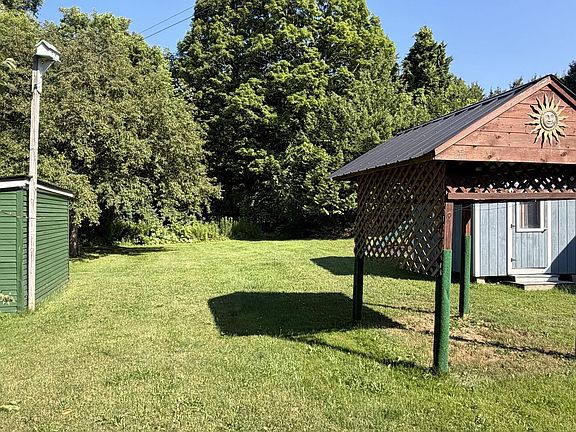 3rd image of 185 Foxcroft Road