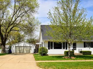 3800 2nd Ave SW, Cedar Rapids, IA 52404