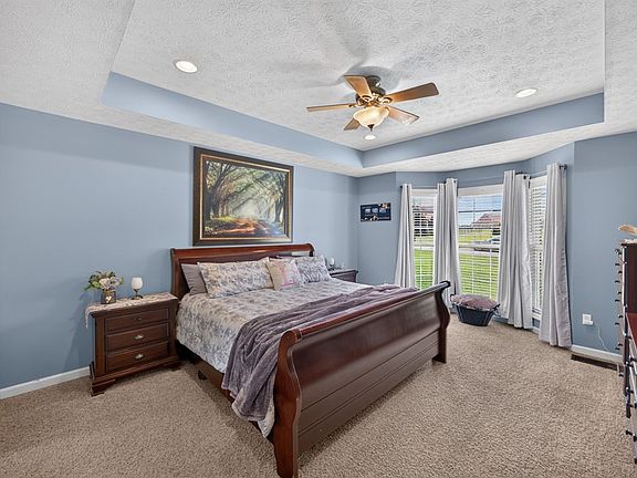 4th image of 1005 Heathwood West Dr