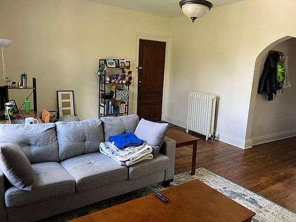 5th image of 903 W Huron St #3