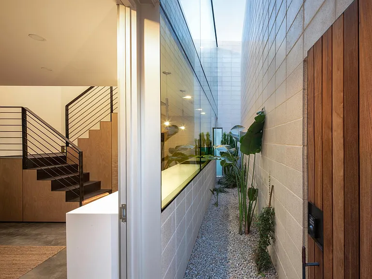 818 W McKinley St #2 — Photo 4