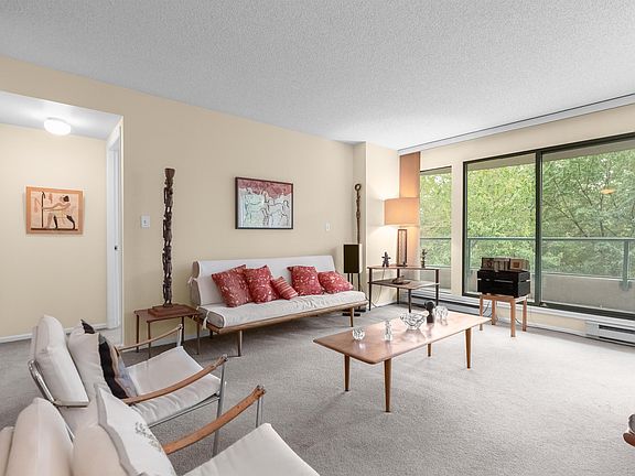 4th image of 8811 Lansdowne Rd #505