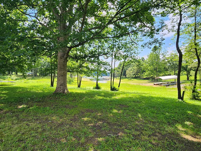 140 Baye Rd — Photo 26
