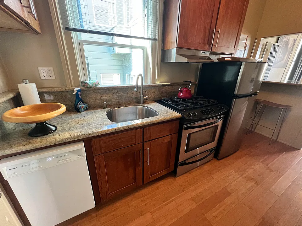 300 Chattanooga St #1