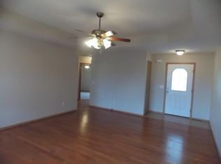 407 Sugar Tree Rd, Sparta, MO 65753