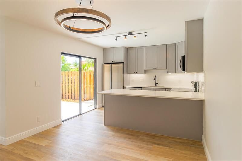 1st image of 3006 San Clara Dr #10-B