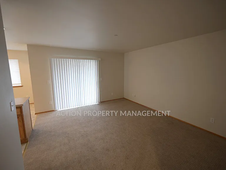 1312 Campbell Ave #8 — Photo 14