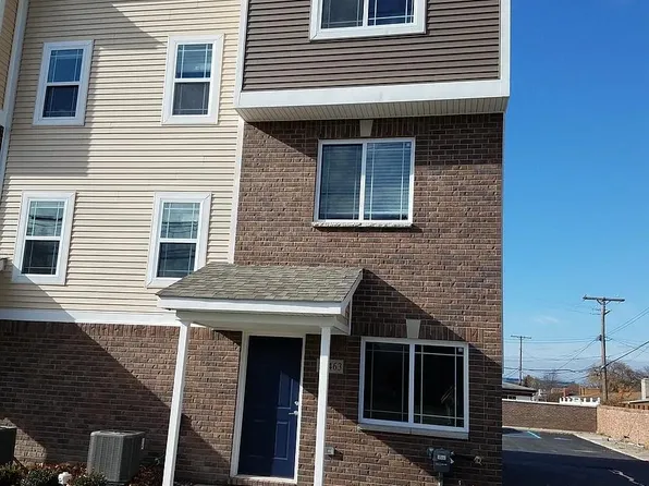 29451-29515 Hoover Rd, Warren, MI 48093