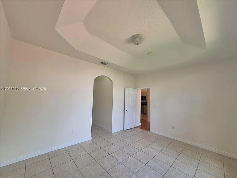 5033 SW 134th Ave — Photo 11