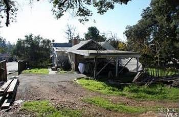 1st image of 10 Highland Dr