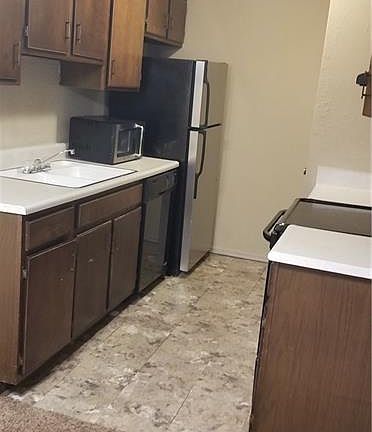 5th image of 401 12th Ave SE APT 233