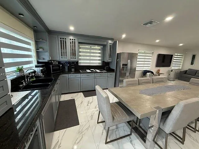 1230 NE 89th St — Photo 14