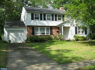 912 Abington Rd, Cherry Hill, NJ 08034