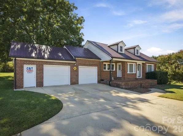 2674 Us Highway 70 E, Morganton, NC 28655