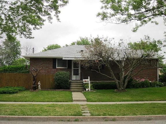 2nd image of 7 Greenhill Ter