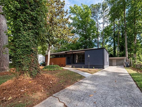 4th image of 2512 Westmoreland Dr